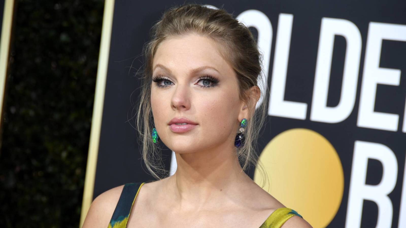 Taylors Teases Taylors Teases